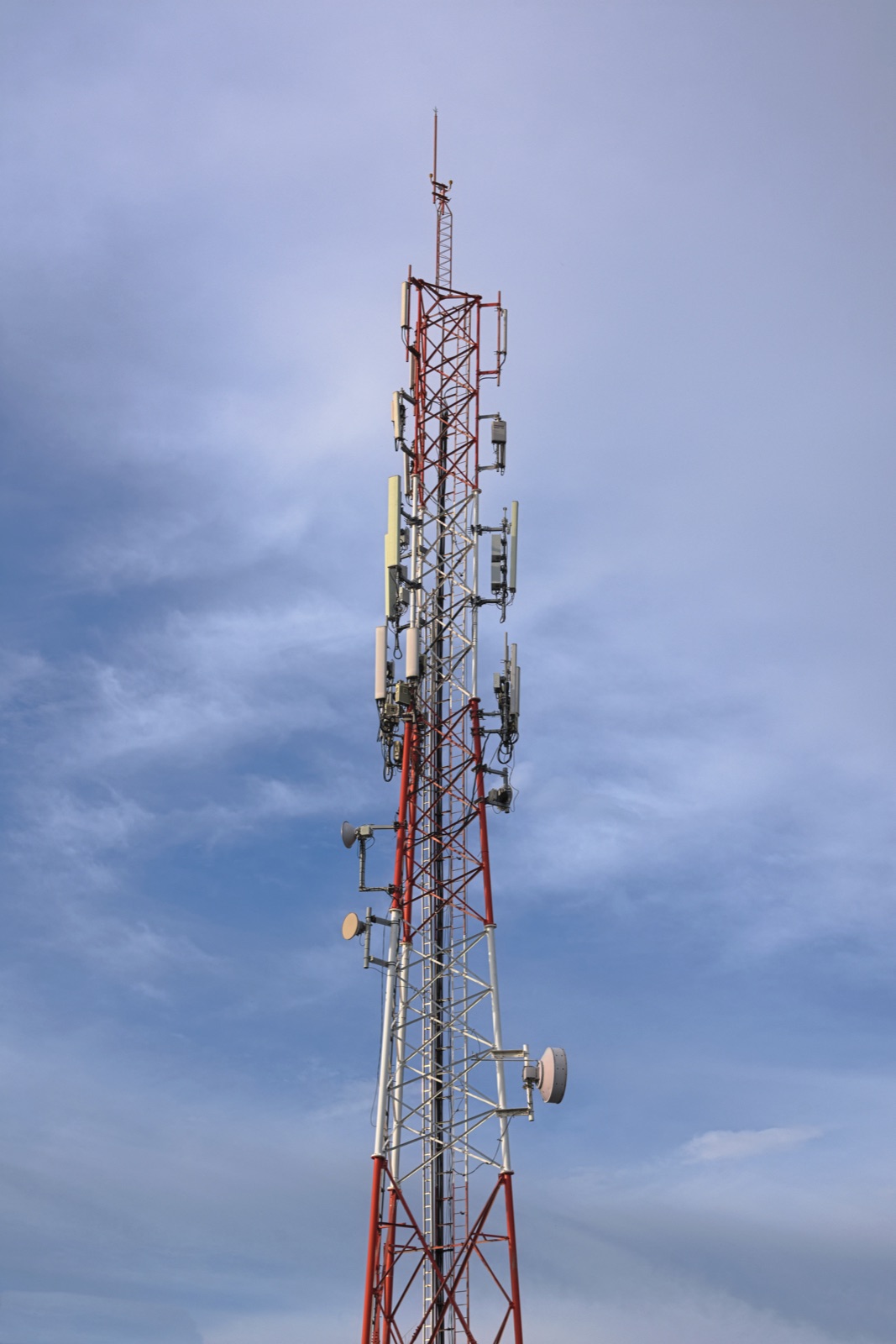 Torre de telefonía celular en Ciudad del Carmen, Campeche